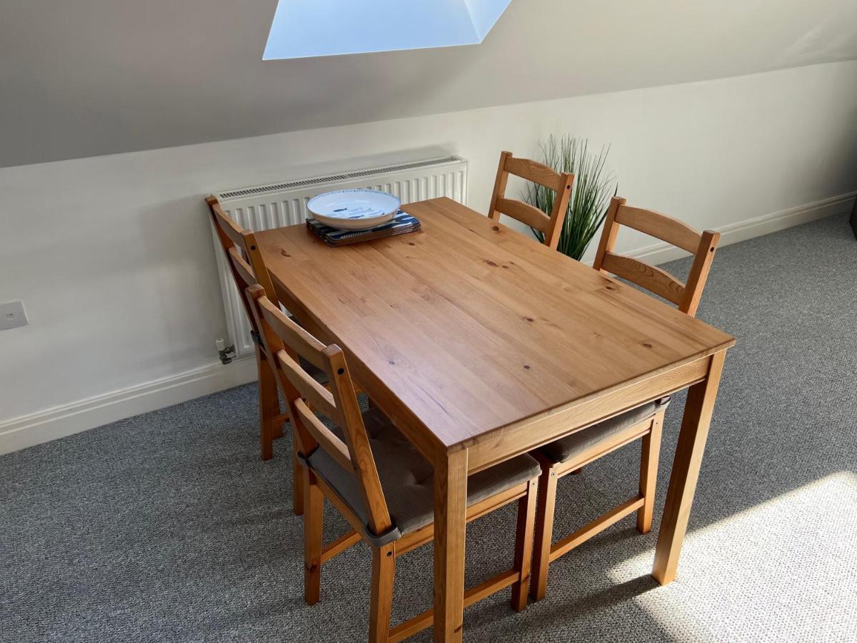Swanage Holiday Penthouse Apartment, Moments From Beach And Town, On Site Parking, Fast Wifi, Sleeps Up To 6, Rated Exceptional Kültér fotó